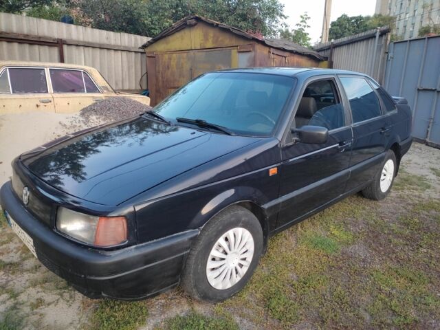 Черный Фольксваген Пассат, объемом двигателя 2 л и пробегом 279 тыс. км за 3300 $, фото 1 на Automoto.ua