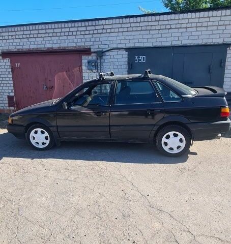 Чорний Фольксваген Пассат, об'ємом двигуна 0 л та пробігом 3 тис. км за 1300 $, фото 1 на Automoto.ua