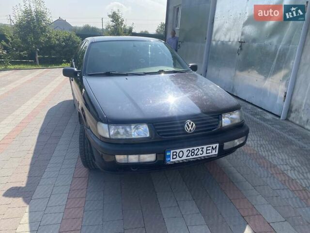 Чорний Фольксваген Пассат, об'ємом двигуна 1.78 л та пробігом 182 тис. км за 3650 $, фото 1 на Automoto.ua