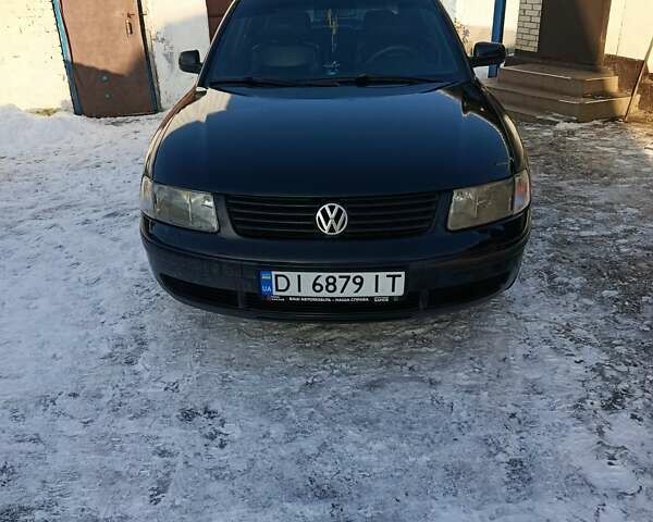 Чорний Фольксваген Пассат, об'ємом двигуна 1.8 л та пробігом 280 тис. км за 2800 $, фото 1 на Automoto.ua