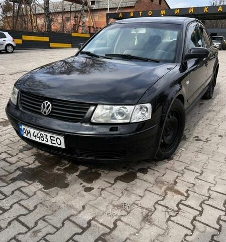 Черный Фольксваген Пассат, объемом двигателя 1.78 л и пробегом 554 тыс. км за 3200 $, фото 1 на Automoto.ua