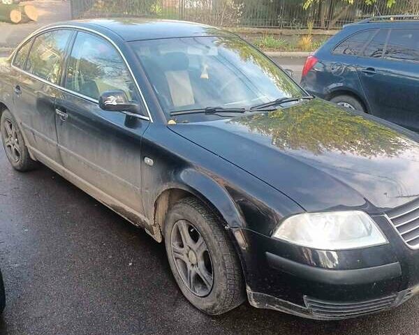 Черный Фольксваген Пассат, объемом двигателя 1.6 л и пробегом 380 тыс. км за 4000 $, фото 1 на Automoto.ua