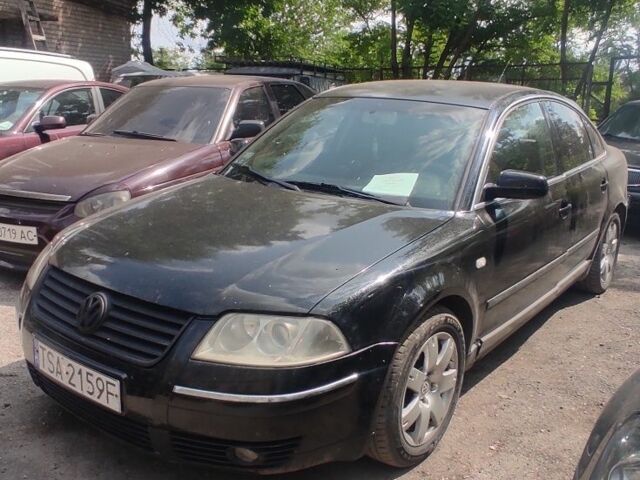 Черный Фольксваген Пассат, объемом двигателя 1.9 л и пробегом 400 тыс. км за 2000 $, фото 1 на Automoto.ua