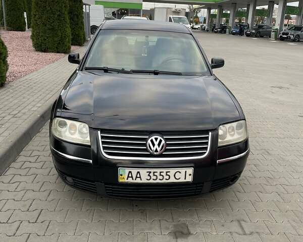 Черный Фольксваген Пассат, объемом двигателя 1.8 л и пробегом 262 тыс. км за 3700 $, фото 1 на Automoto.ua