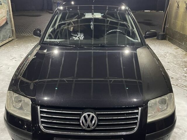 Черный Фольксваген Пассат, объемом двигателя 1.6 л и пробегом 395 тыс. км за 3800 $, фото 1 на Automoto.ua