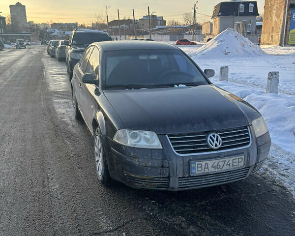 Чорний Фольксваген Пассат, об'ємом двигуна 1.6 л та пробігом 248 тис. км за 5000 $, фото 1 на Automoto.ua