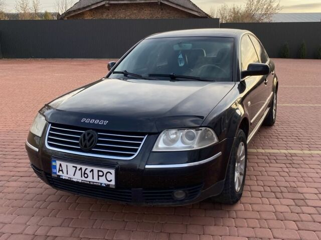 Черный Фольксваген Пассат, объемом двигателя 1.8 л и пробегом 300 тыс. км за 3250 $, фото 1 на Automoto.ua