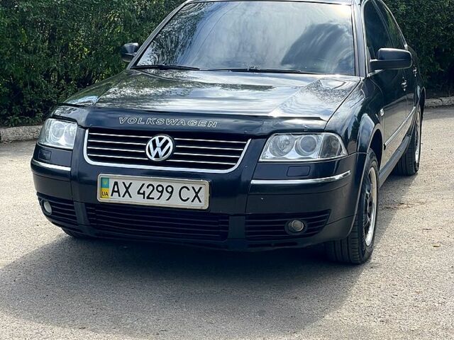 Черный Фольксваген Пассат, объемом двигателя 1.8 л и пробегом 369 тыс. км за 4200 $, фото 1 на Automoto.ua