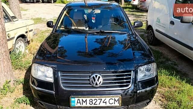 Черный Фольксваген Пассат, объемом двигателя 2.5 л и пробегом 395 тыс. км за 3200 $, фото 1 на Automoto.ua
