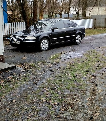 Чорний Фольксваген Пассат, об'ємом двигуна 2.5 л та пробігом 370 тис. км за 4300 $, фото 1 на Automoto.ua