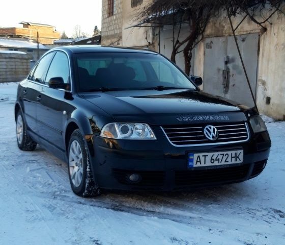 Черный Фольксваген Пассат, объемом двигателя 1.9 л и пробегом 290 тыс. км за 4500 $, фото 1 на Automoto.ua