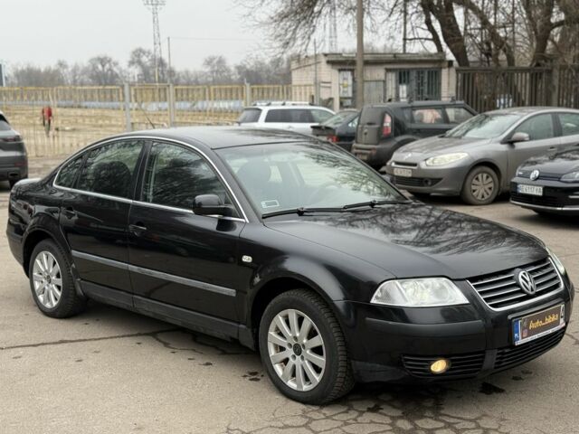 Черный Фольксваген Пассат, объемом двигателя 1.9 л и пробегом 300 тыс. км за 2500 $, фото 1 на Automoto.ua