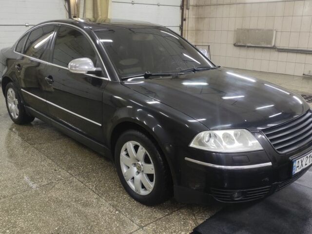 Черный Фольксваген Пассат, объемом двигателя 2.5 л и пробегом 285 тыс. км за 2500 $, фото 1 на Automoto.ua