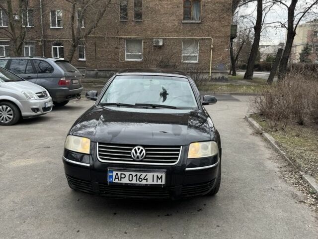 Черный Фольксваген Пассат, объемом двигателя 2.5 л и пробегом 200 тыс. км за 3700 $, фото 1 на Automoto.ua