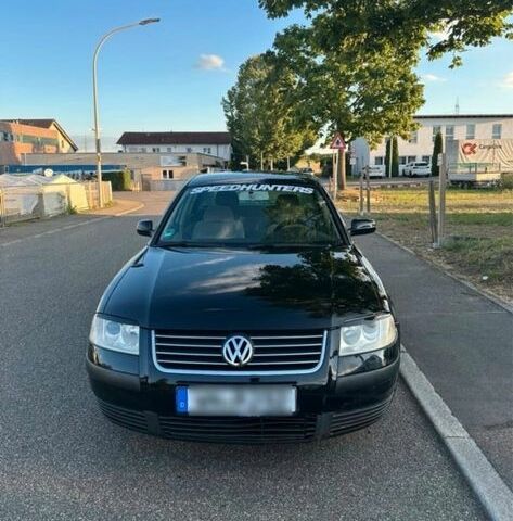 Черный Фольксваген Пассат, объемом двигателя 1.6 л и пробегом 218 тыс. км за 4600 $, фото 1 на Automoto.ua