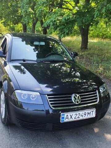 Черный Фольксваген Пассат, объемом двигателя 1.6 л и пробегом 229 тыс. км за 6000 $, фото 1 на Automoto.ua