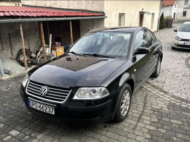 Черный Фольксваген Пассат, объемом двигателя 0 л и пробегом 260 тыс. км за 1900 $, фото 1 на Automoto.ua