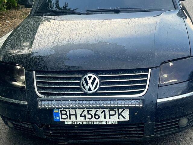 Черный Фольксваген Пассат, объемом двигателя 2 л и пробегом 360 тыс. км за 4100 $, фото 1 на Automoto.ua