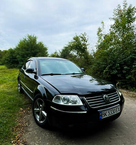 Черный Фольксваген Пассат, объемом двигателя 1.78 л и пробегом 310 тыс. км за 4700 $, фото 1 на Automoto.ua