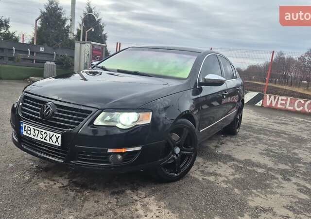 Черный Фольксваген Пассат, объемом двигателя 1.98 л и пробегом 295 тыс. км за 4399 $, фото 1 на Automoto.ua