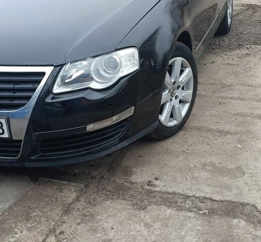 Чорний Фольксваген Пассат, об'ємом двигуна 0 л та пробігом 285 тис. км за 3000 $, фото 1 на Automoto.ua