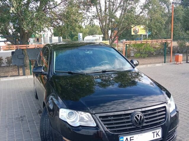 Черный Фольксваген Пассат, объемом двигателя 2 л и пробегом 381 тыс. км за 6500 $, фото 1 на Automoto.ua