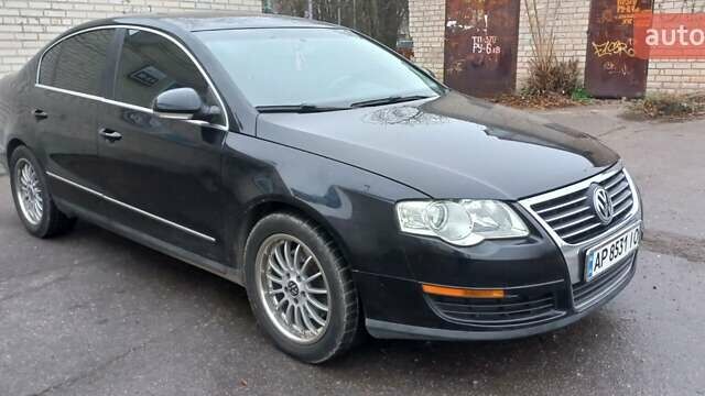 Черный Фольксваген Пассат, объемом двигателя 1.98 л и пробегом 310 тыс. км за 5500 $, фото 1 на Automoto.ua