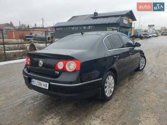 Чорний Фольксваген Пассат, об'ємом двигуна 2 л та пробігом 270 тис. км за 5000 $, фото 1 на Automoto.ua