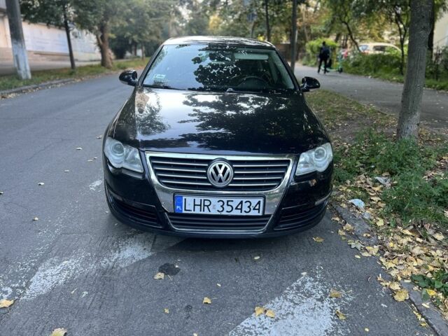 Чорний Фольксваген Пассат, об'ємом двигуна 2 л та пробігом 300 тис. км за 2500 $, фото 1 на Automoto.ua