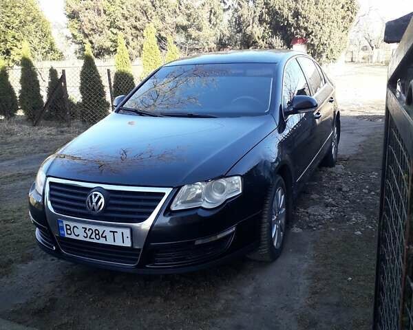 Черный Фольксваген Пассат, объемом двигателя 1.9 л и пробегом 500 тыс. км за 5500 $, фото 1 на Automoto.ua