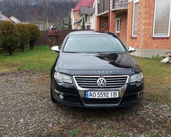 Черный Фольксваген Пассат, объемом двигателя 2 л и пробегом 303 тыс. км за 5300 $, фото 1 на Automoto.ua