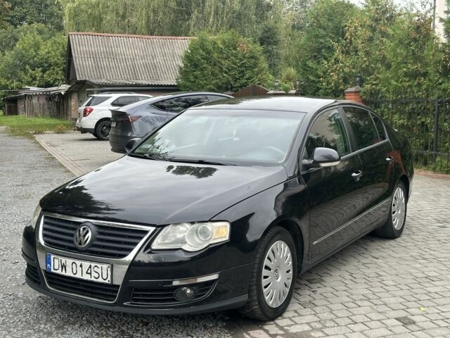 Черный Фольксваген Пассат, объемом двигателя 2 л и пробегом 330 тыс. км за 2450 $, фото 1 на Automoto.ua