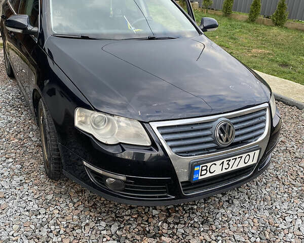 Чорний Фольксваген Пассат, об'ємом двигуна 1.6 л та пробігом 214 тис. км за 4200 $, фото 1 на Automoto.ua