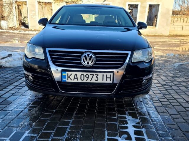 Черный Фольксваген Пассат, объемом двигателя 2 л и пробегом 395 тыс. км за 4650 $, фото 1 на Automoto.ua
