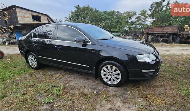 Черный Фольксваген Пассат, объемом двигателя 1.98 л и пробегом 395 тыс. км за 6500 $, фото 1 на Automoto.ua