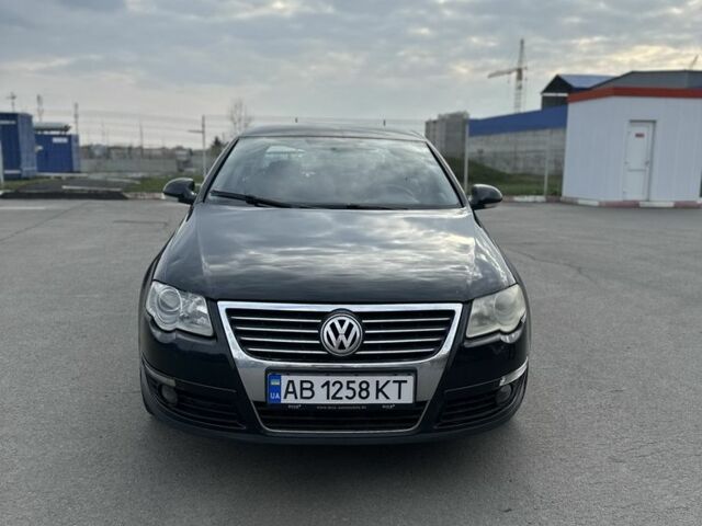 Чорний Фольксваген Пассат, об'ємом двигуна 2 л та пробігом 254 тис. км за 5500 $, фото 1 на Automoto.ua