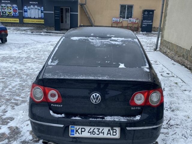 Черный Фольксваген Пассат, объемом двигателя 2 л и пробегом 225 тыс. км за 7000 $, фото 1 на Automoto.ua