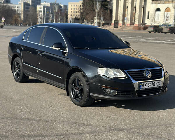 Черный Фольксваген Пассат, объемом двигателя 1.98 л и пробегом 300 тыс. км за 5500 $, фото 1 на Automoto.ua
