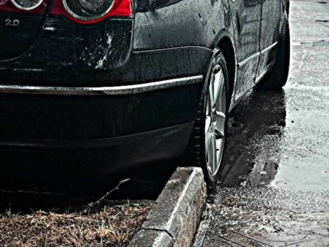 Черный Фольксваген Пассат, объемом двигателя 2 л и пробегом 260 тыс. км за 6200 $, фото 1 на Automoto.ua