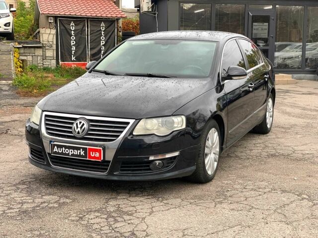 Черный Фольксваген Пассат, объемом двигателя 2 л и пробегом 365 тыс. км за 6690 $, фото 1 на Automoto.ua