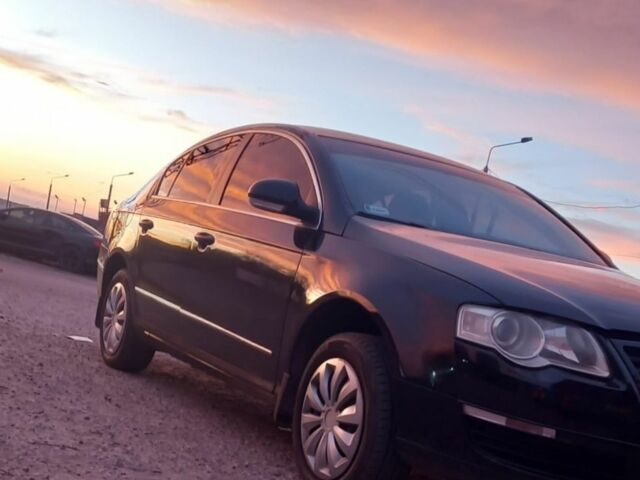 Черный Фольксваген Пассат, объемом двигателя 2 л и пробегом 30 тыс. км за 5500 $, фото 1 на Automoto.ua