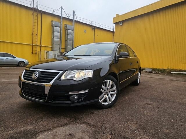 Черный Фольксваген Пассат, объемом двигателя 2 л и пробегом 340 тыс. км за 2857 $, фото 1 на Automoto.ua