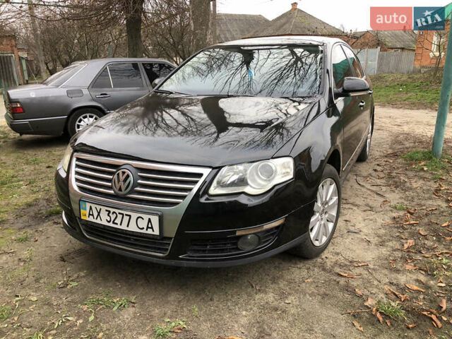 Черный Фольксваген Пассат, объемом двигателя 1.8 л и пробегом 300 тыс. км за 4500 $, фото 1 на Automoto.ua