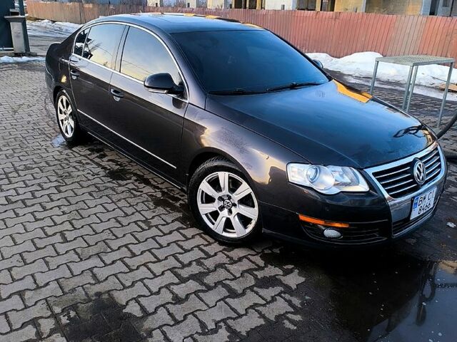 Черный Фольксваген Пассат, объемом двигателя 2 л и пробегом 299 тыс. км за 6200 $, фото 1 на Automoto.ua