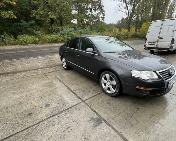 Фольксваген Пассат 2007 в Виноградове на Automoto.ua Черный Фольксваген Пассат, объемом двигателя 2 л и пробегом 300 тыс. км за 4999 $, фото 1 на Automoto.ua