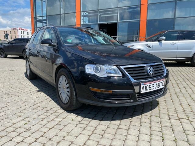 Черный Фольксваген Пассат, объемом двигателя 1.6 л и пробегом 285 тыс. км за 6500 $, фото 1 на Automoto.ua