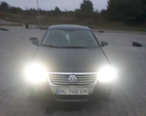 Чорний Фольксваген Пассат, об'ємом двигуна 1.98 л та пробігом 252 тис. км за 5999 $, фото 1 на Automoto.ua