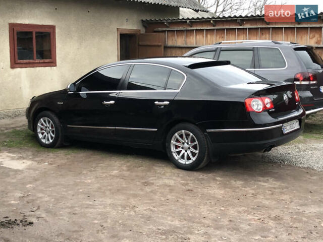 Чорний Фольксваген Пассат, об'ємом двигуна 2 л та пробігом 270 тис. км за 7700 $, фото 1 на Automoto.ua