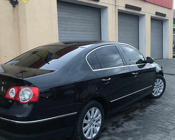 Черный Фольксваген Пассат, объемом двигателя 1.8 л и пробегом 271 тыс. км за 7250 $, фото 1 на Automoto.ua