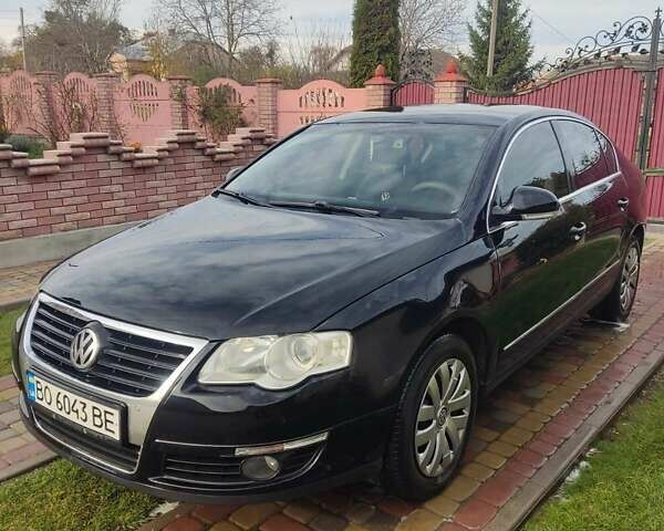 Черный Фольксваген Пассат, объемом двигателя 1.97 л и пробегом 400 тыс. км за 5950 $, фото 1 на Automoto.ua